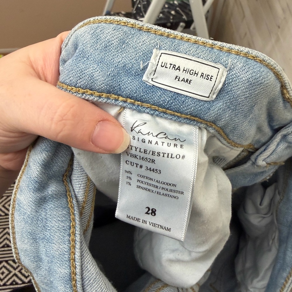 KanCan Light Wash Flare‎ Jeans ultra high rise 28 - Picture 3 of 3